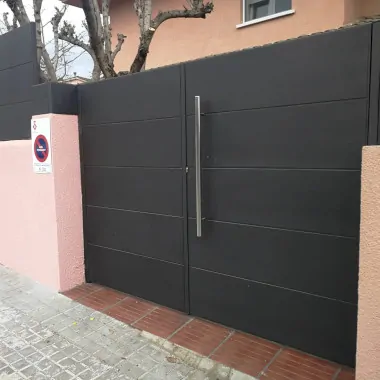 Puertas de Garaje Batientes - Reparación Puertas de Garaje Leganes (Madrid)